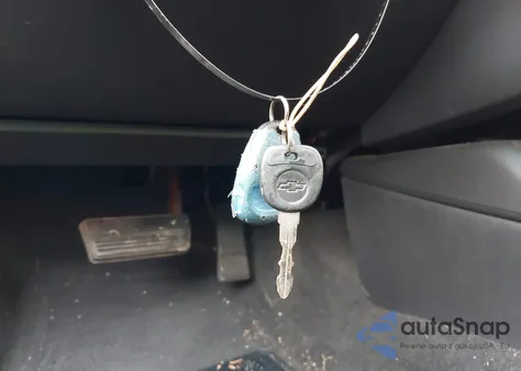 2000 Chevrolet Monte Carlo Ls z USA, uszkodzony, nr VIN 2G1WW12E5Y9231221